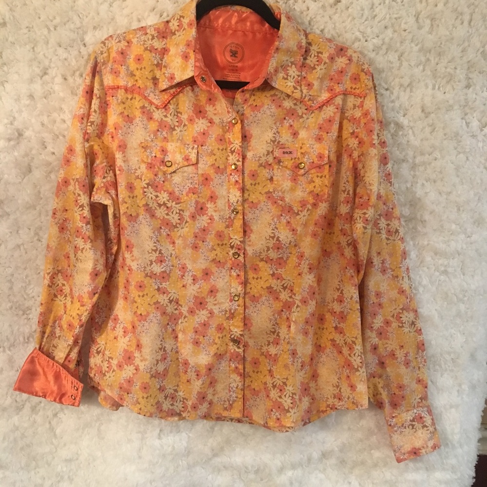 Super cute flowered "southern" shirt